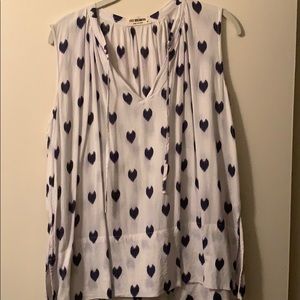 4our Dreamers Cute white linen top with navy blue hearts